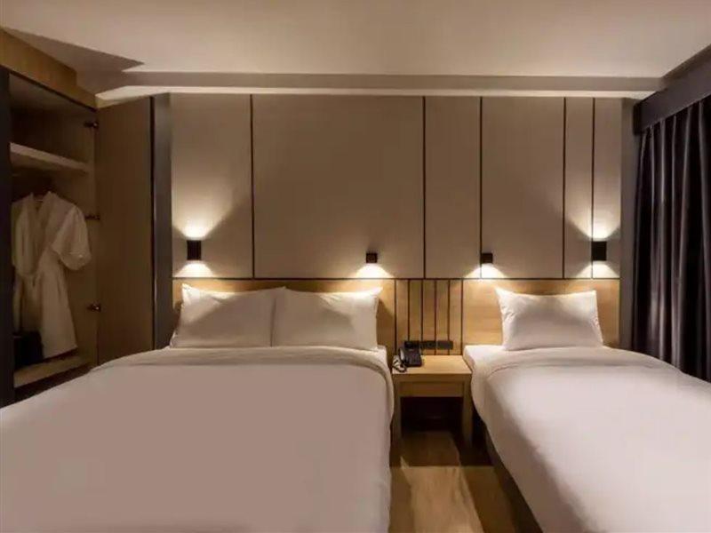 Heaven Hotel Чаченгсау Экстерьер фото