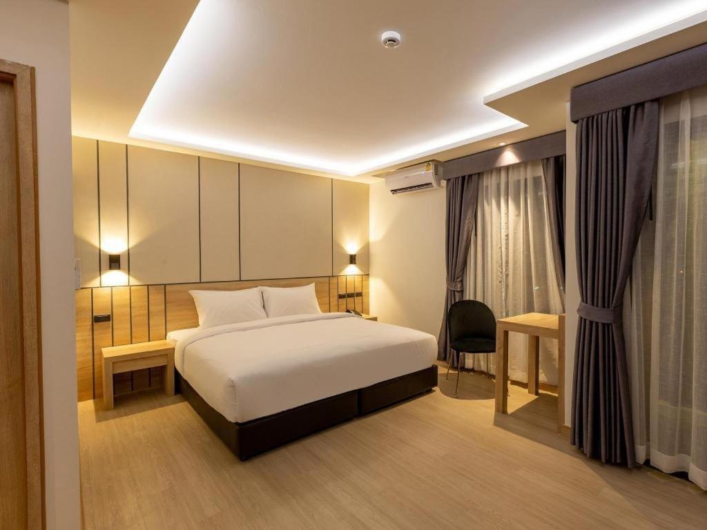 Heaven Hotel Чаченгсау Экстерьер фото